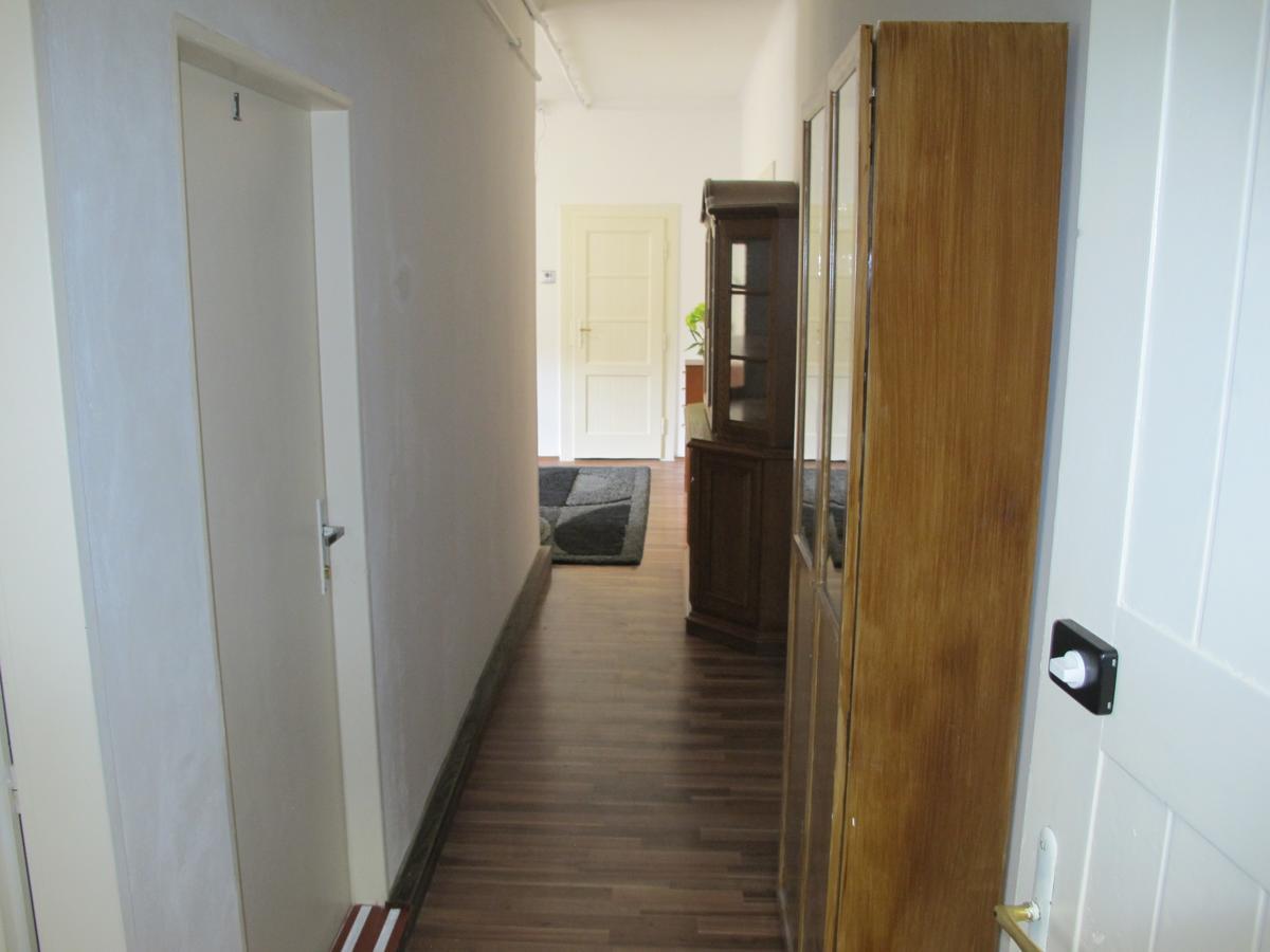 All Seasons Hostel Prague Exterior photo